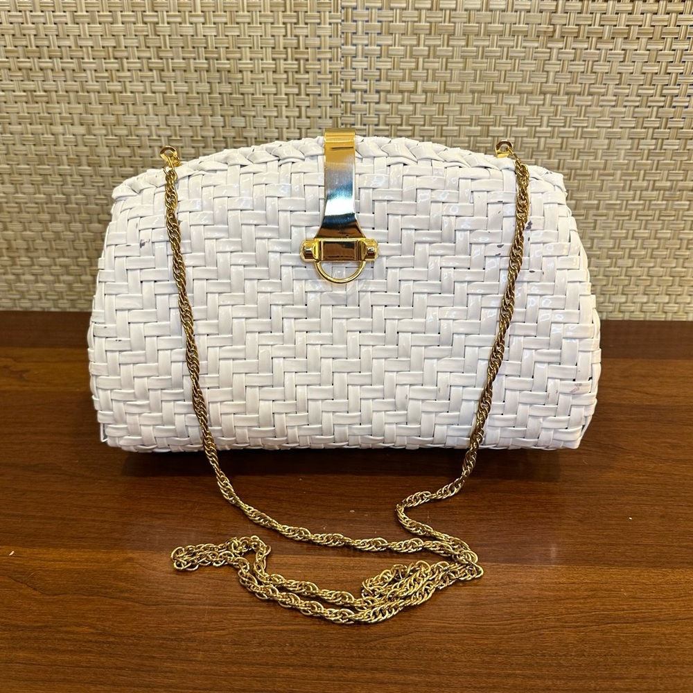 🌟HP🌟VTG 1970s Elegant Danieli White Woven Vinyl Wicker Bag Gold Accents Handbag - Picture 1 of 16